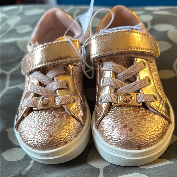 NWT Michael Kors Baby Rose Gold Metallic Sneakers -new with tags - Picture 3 of 7